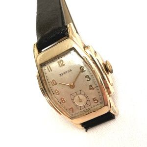 Vintage wind-up gold filled small/midsized watch 30mm by 40mm. MAKE OFFER !!!